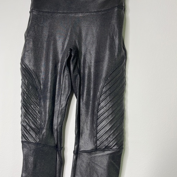 NWOT SPANX Faux Leather Moto Leggings size XS *altered - Picture 2 of 3